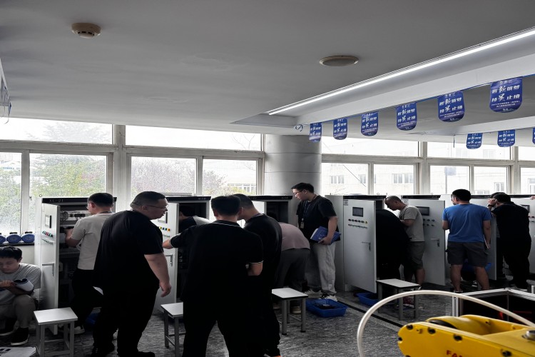 无锡锐志智能职业培训学校