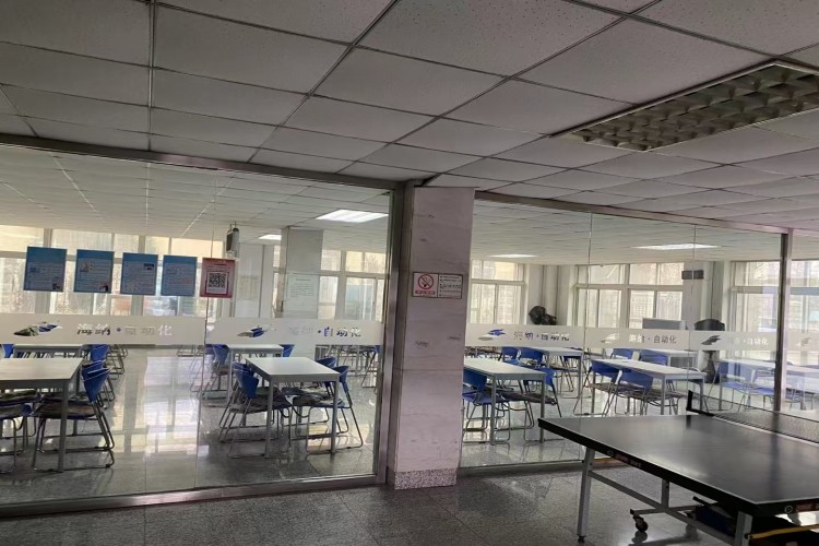 辽宁海纳智能教育校园环境图