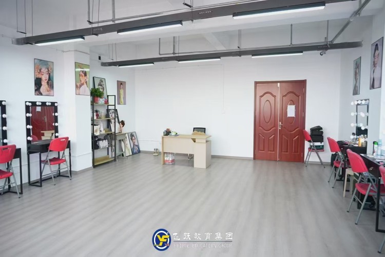 合肥飞跃职业培训学校