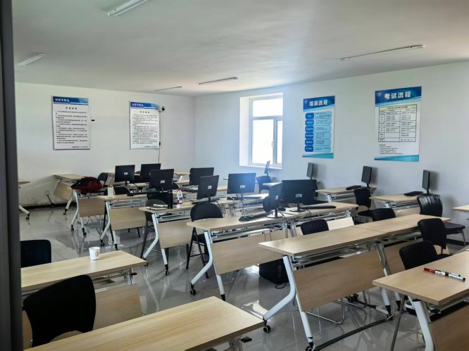 内蒙古智慧考航巡教室