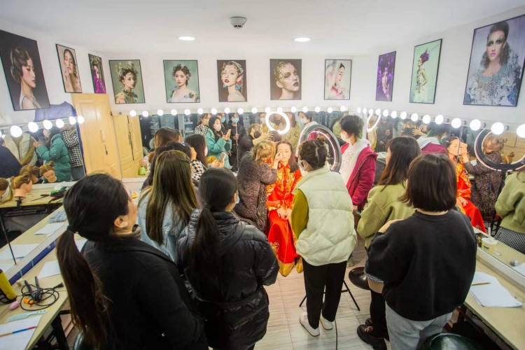 上海红媛化妆美甲纹绣培训学校校区环境图片