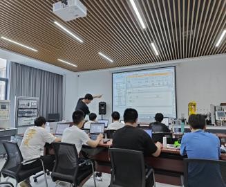 合肥蓝柏匠才职业培训学校