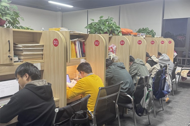 武汉启航考研校区环境图