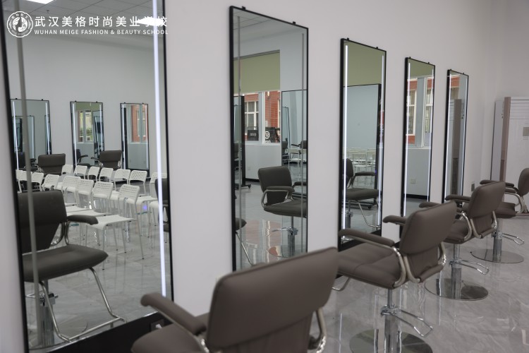 武汉美格时尚美业学校