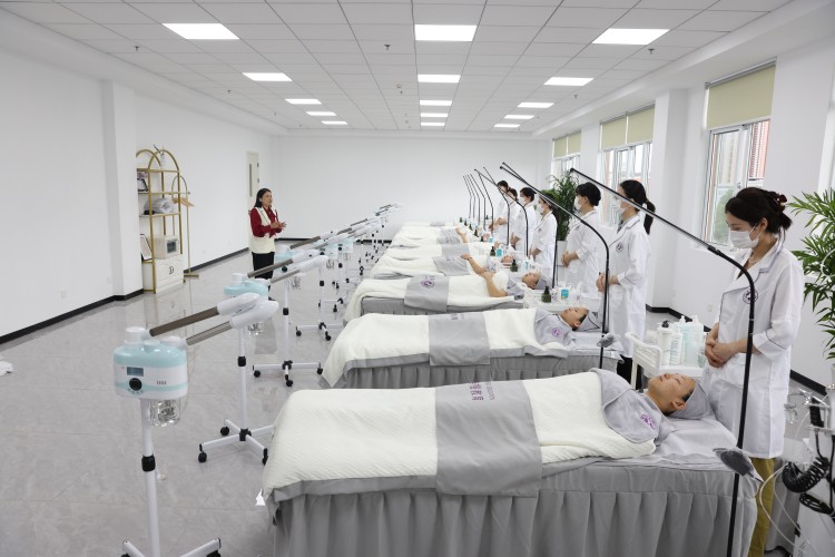 武汉美格时尚美业学校