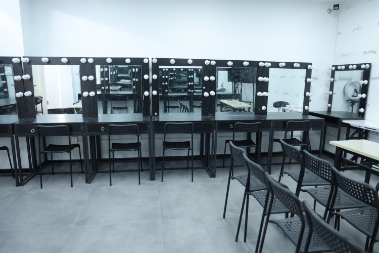 成都北影国际化妆学校环境图