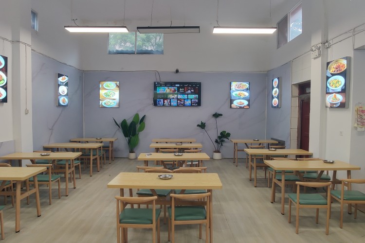 昆明经专高补学校（原云南师大附中老协补习学校）