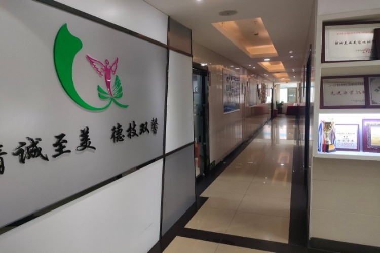 深圳联妆美业学校环境