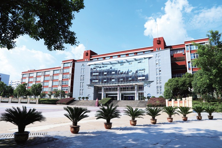 重庆望江技工学校