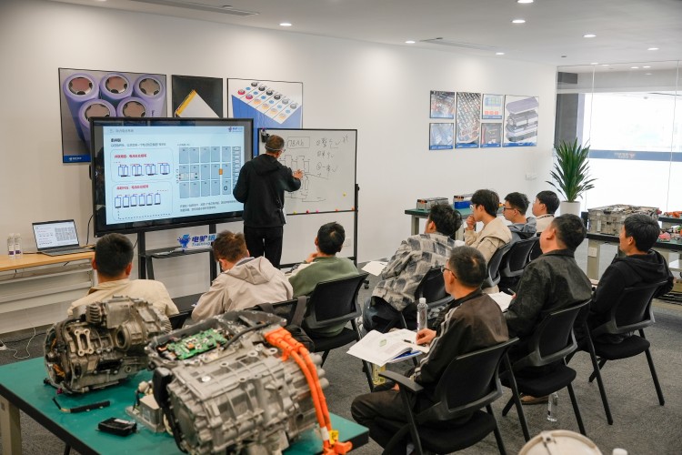 成都电驴新能源培训学院校区环境图片