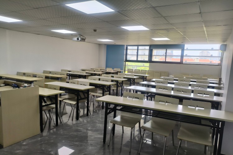 春华教育秀学校环境