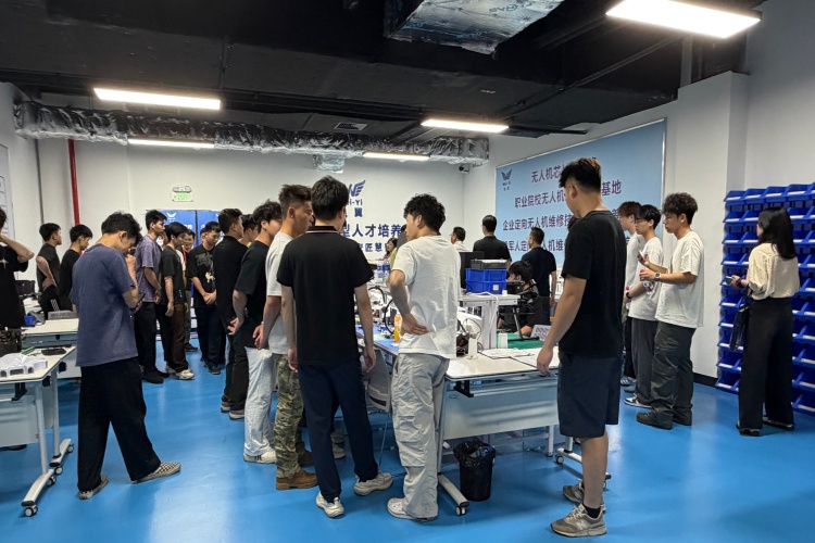 维翼无人机维修技能型人才培养基地学校环境