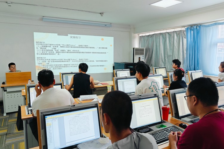 内蒙古大文专升本校区环境图