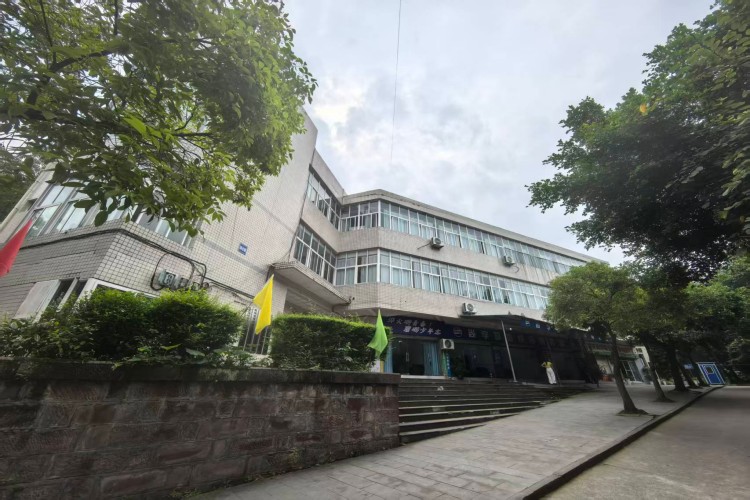 重庆忠山立德青少年素质教育
