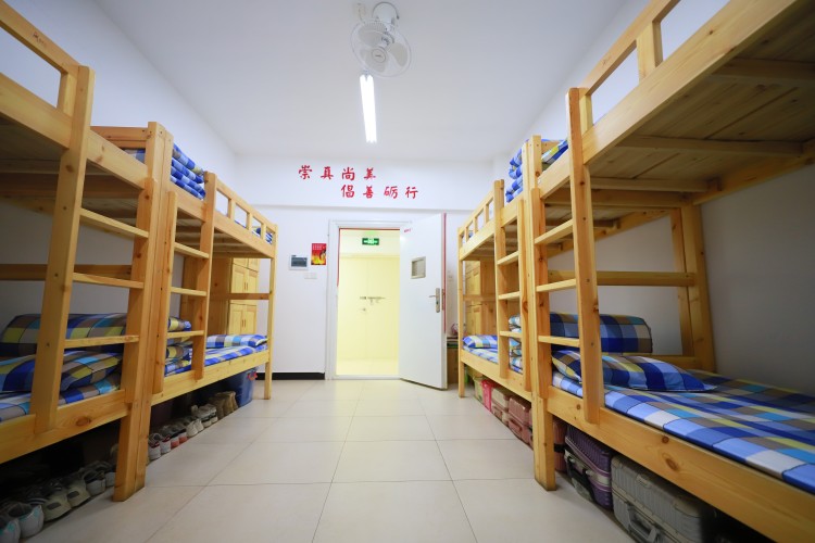 长沙市弘益高级中学环境图