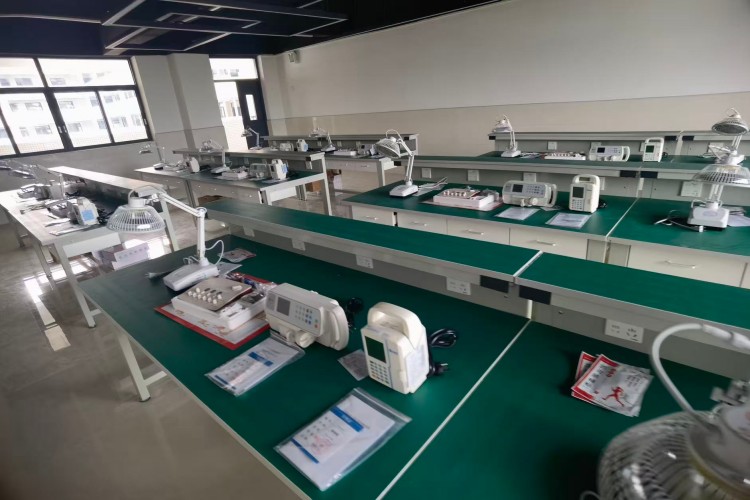 佛山市华厦技工学校环境图