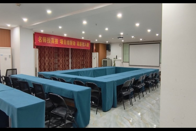 重庆德来文职业技能培训学校环境图
