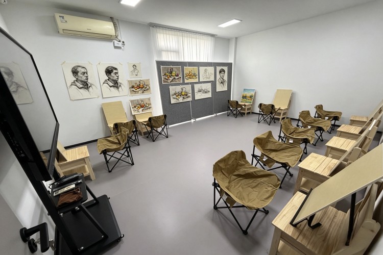 惠州粤声艺影传媒艺术培训中心美术画室