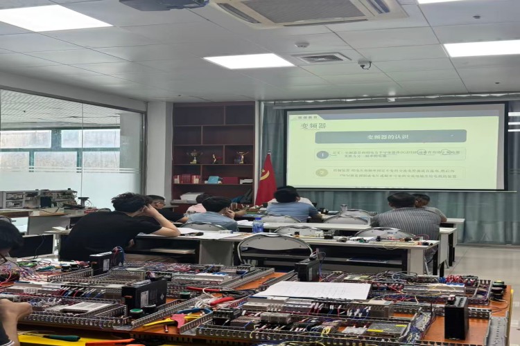 东莞智领教育环境图