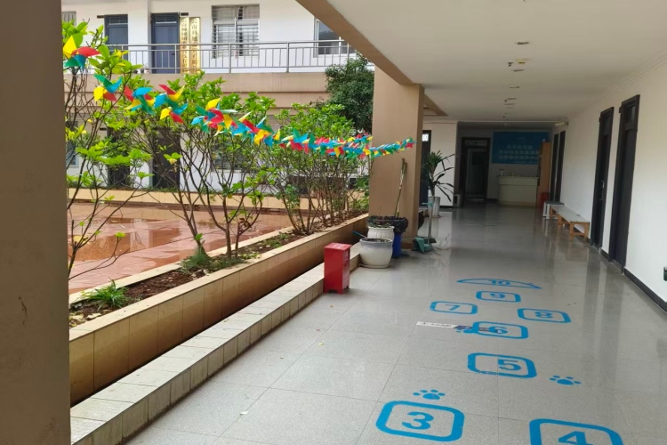 曲靖品学教育校区环境图