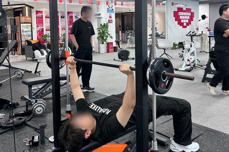 郑州鸿玉教育校区环境图片