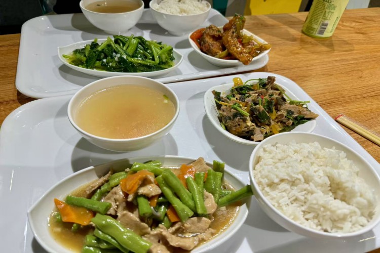 广西哎上课专升本校区环境图