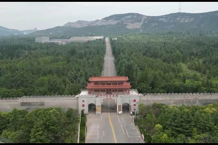 新乡穗华心青少年素质教育校园环境图