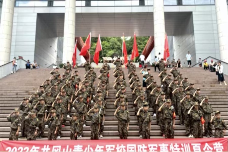 中国井冈山青少年军校环境