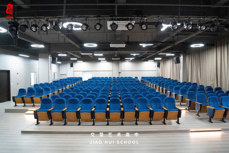 上海市奉贤交慧进修学校校区环境