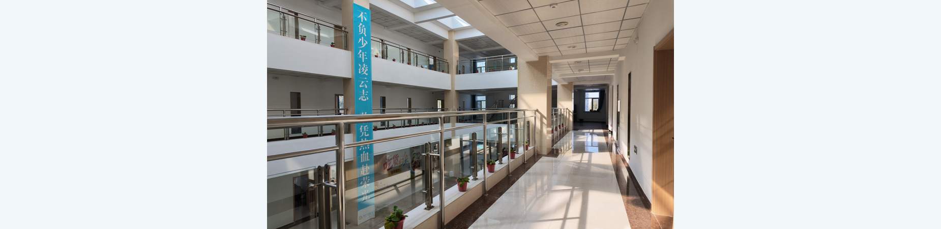 桃李天下教学走廊｜上传实景，实际授课与住宿安排需确认